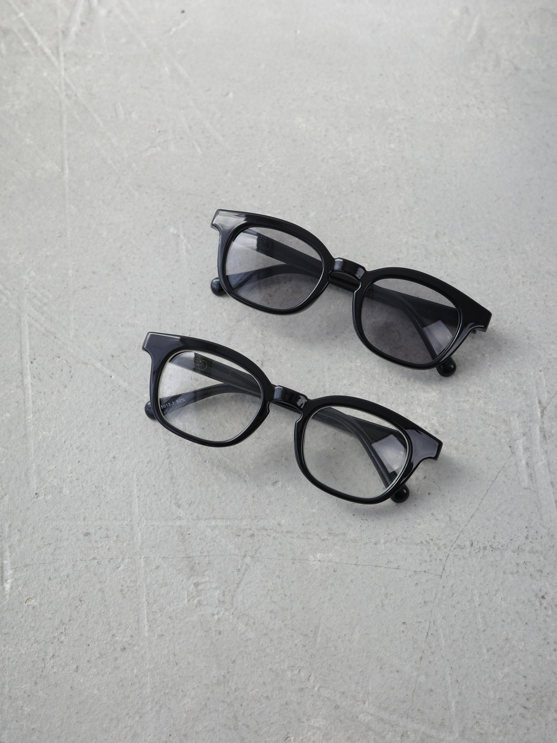 Clear lens glasses