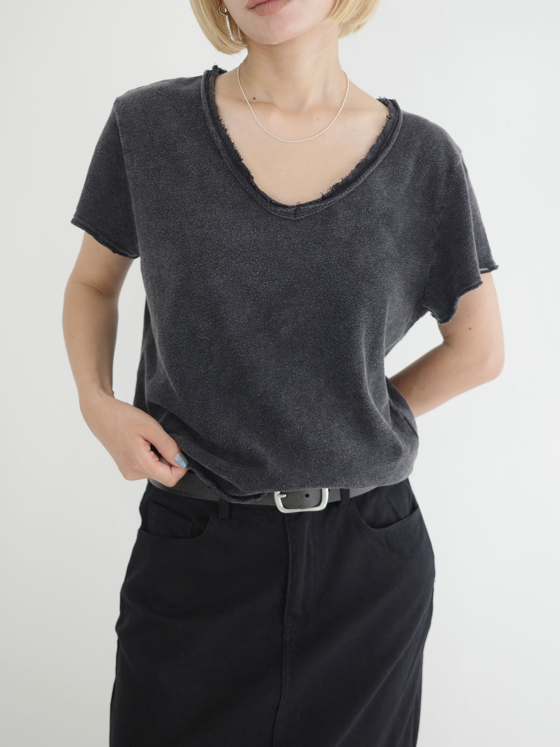 Wash Cut V neck tee