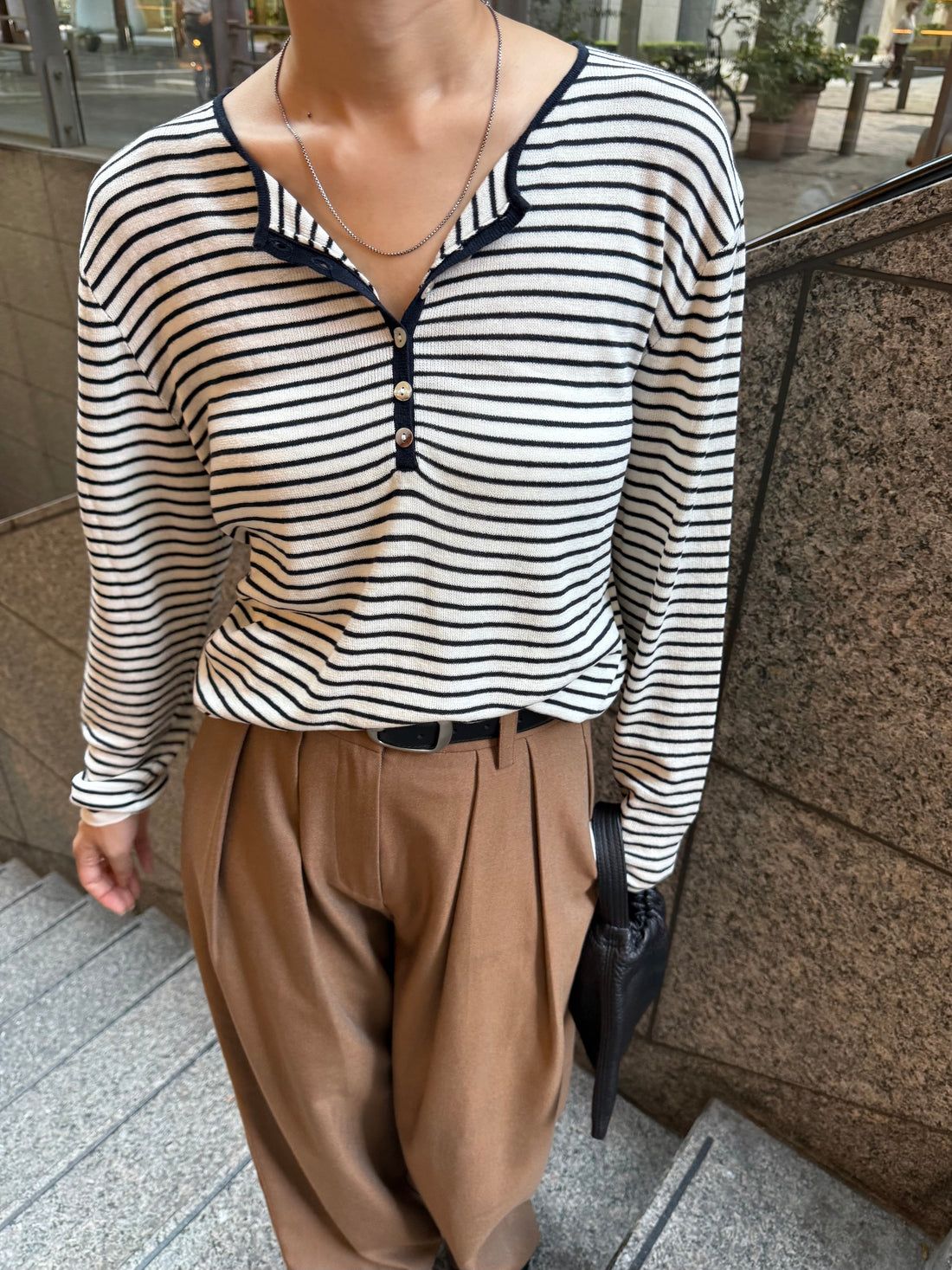 【PRE ORDER】Sheer Henley Neck Knit Tops(9月下旬〜10月上旬発送予定)