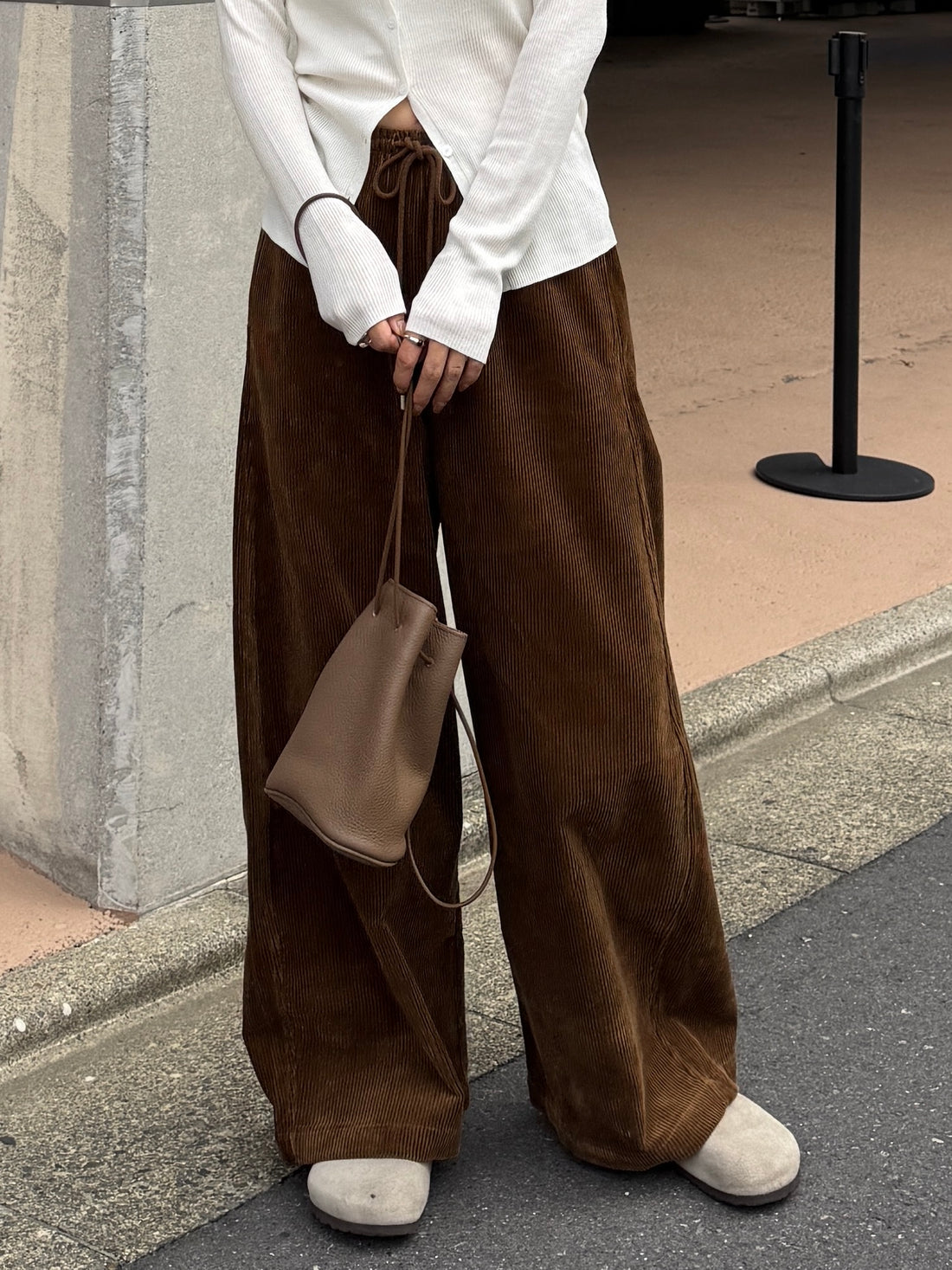 【PRE ORDER】Corduroy Loose Pants(11月上旬〜11月中旬発送予定)