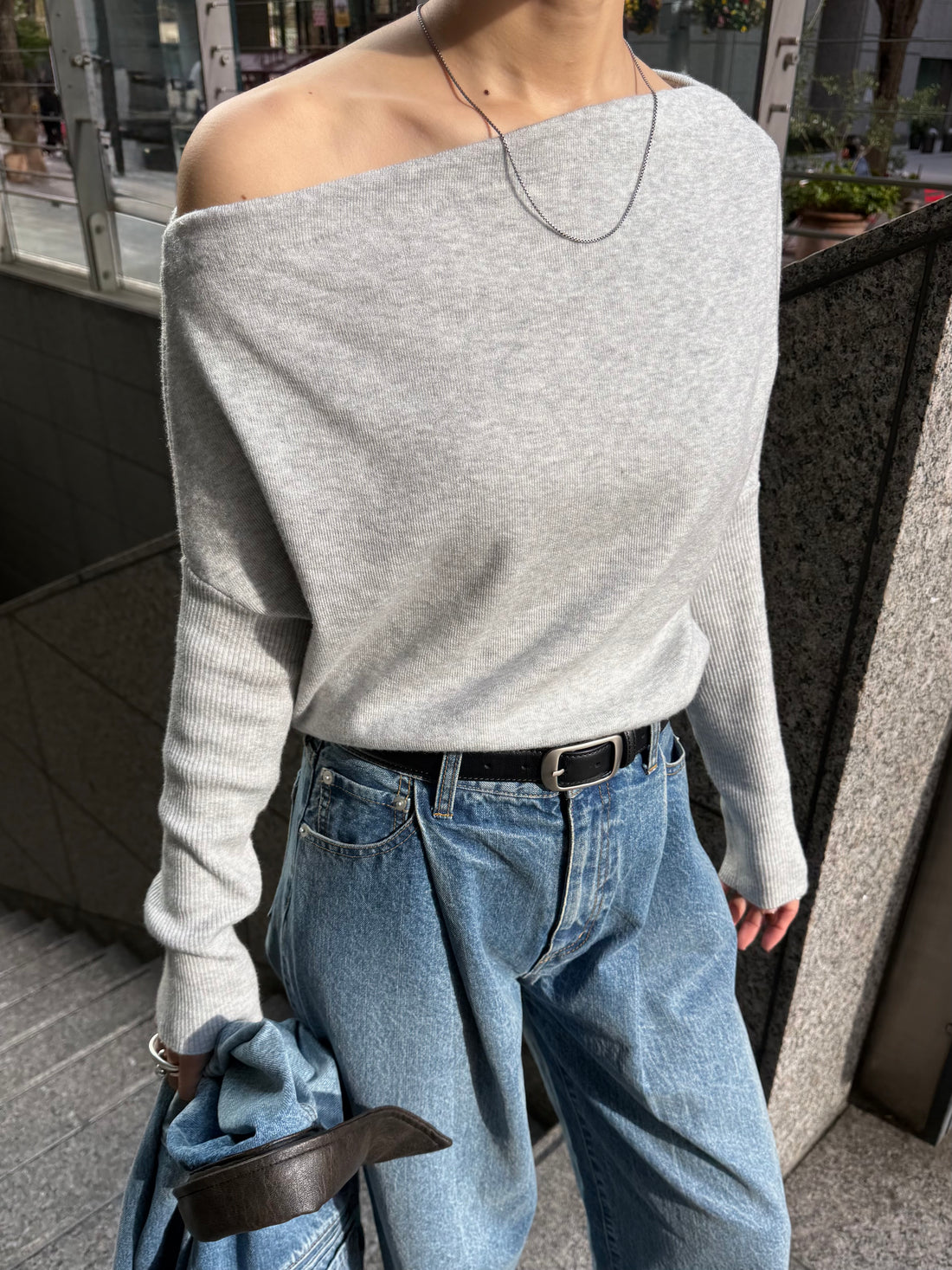 One Shoulder Design Knit (一部：1月下旬〜2月上旬発送予定)