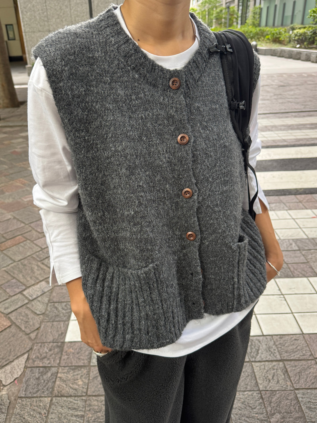 【PRE ORDER】Round Neck Knit Vest（11月中旬〜11月下旬発送予定）