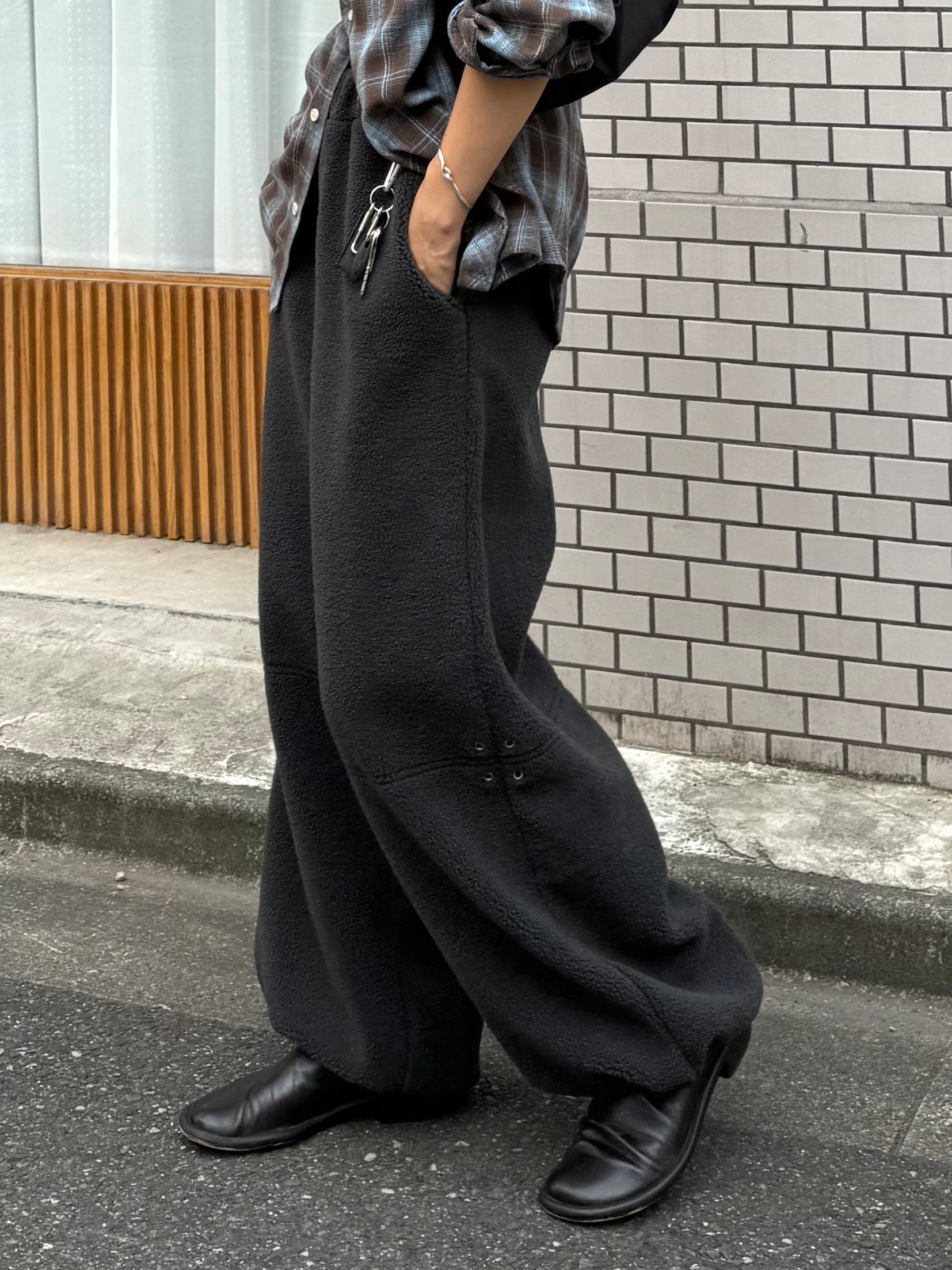 パンツ Eongul velt volume pants BOTTOMS – Eongul