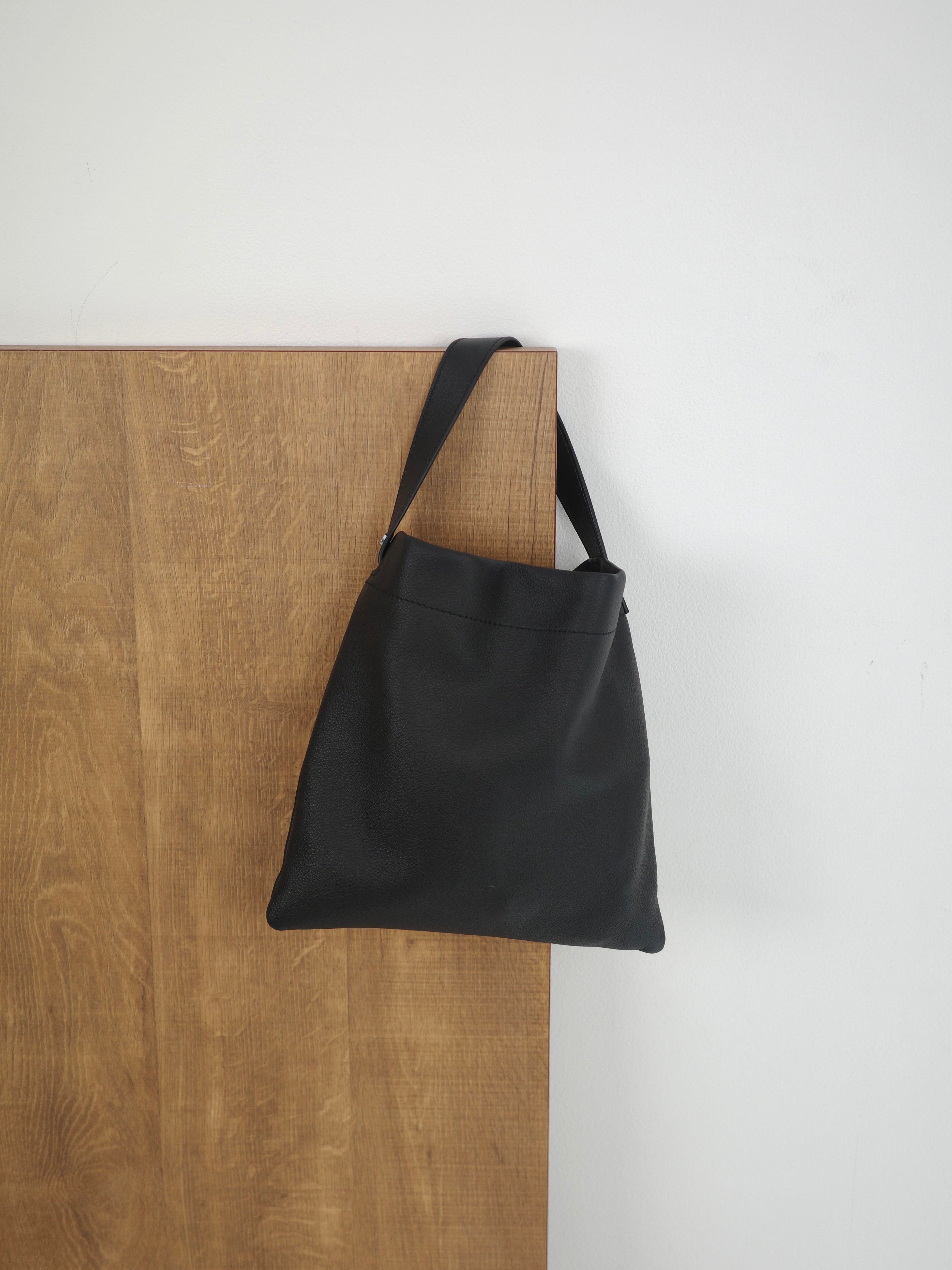 Manyway Leather Bag | Ëongul (ヨングル) official通販サイト – Eongul