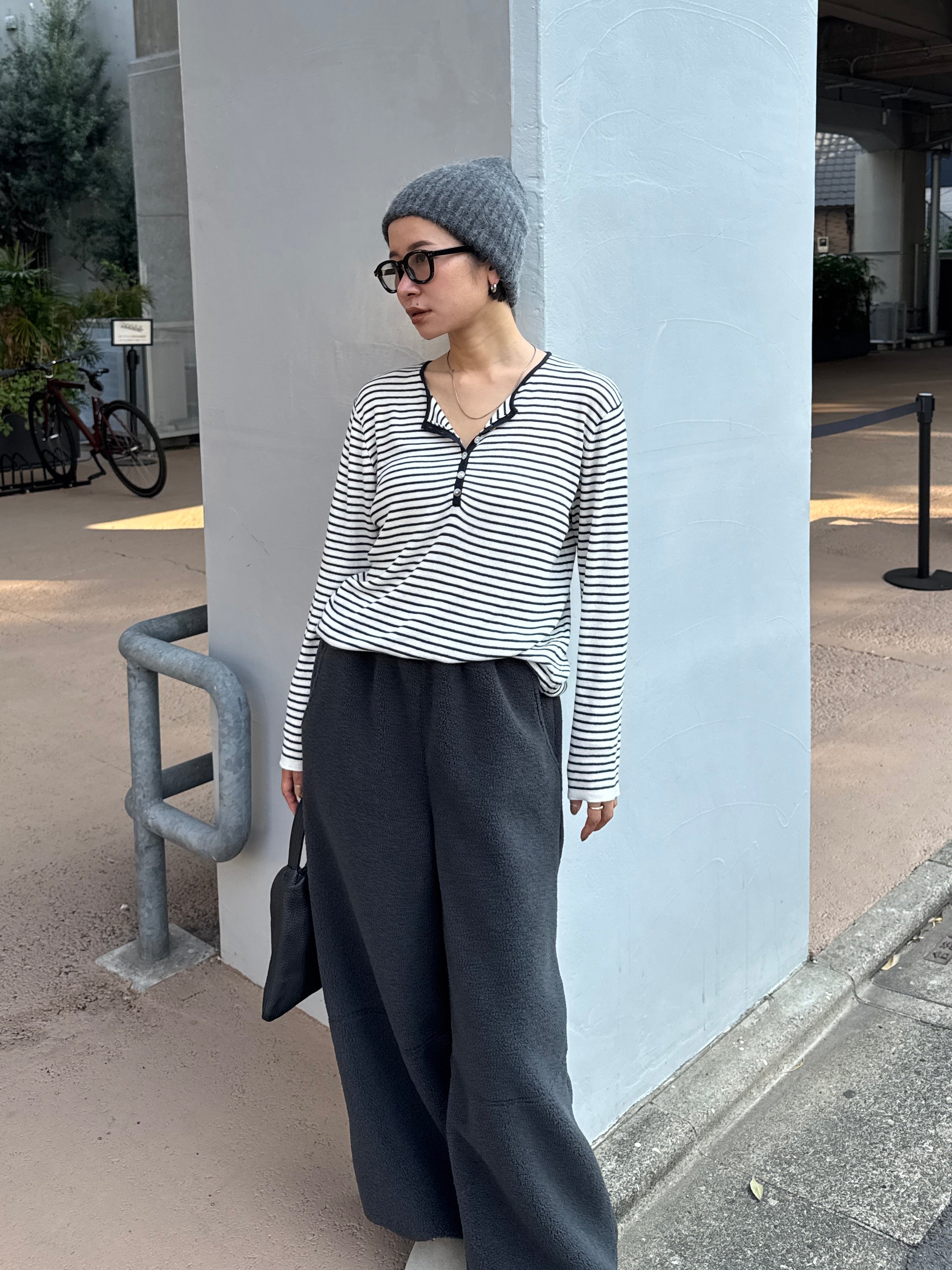 Sheer Henley Neck Knit Tops | Ëongul (ヨングル) official通販