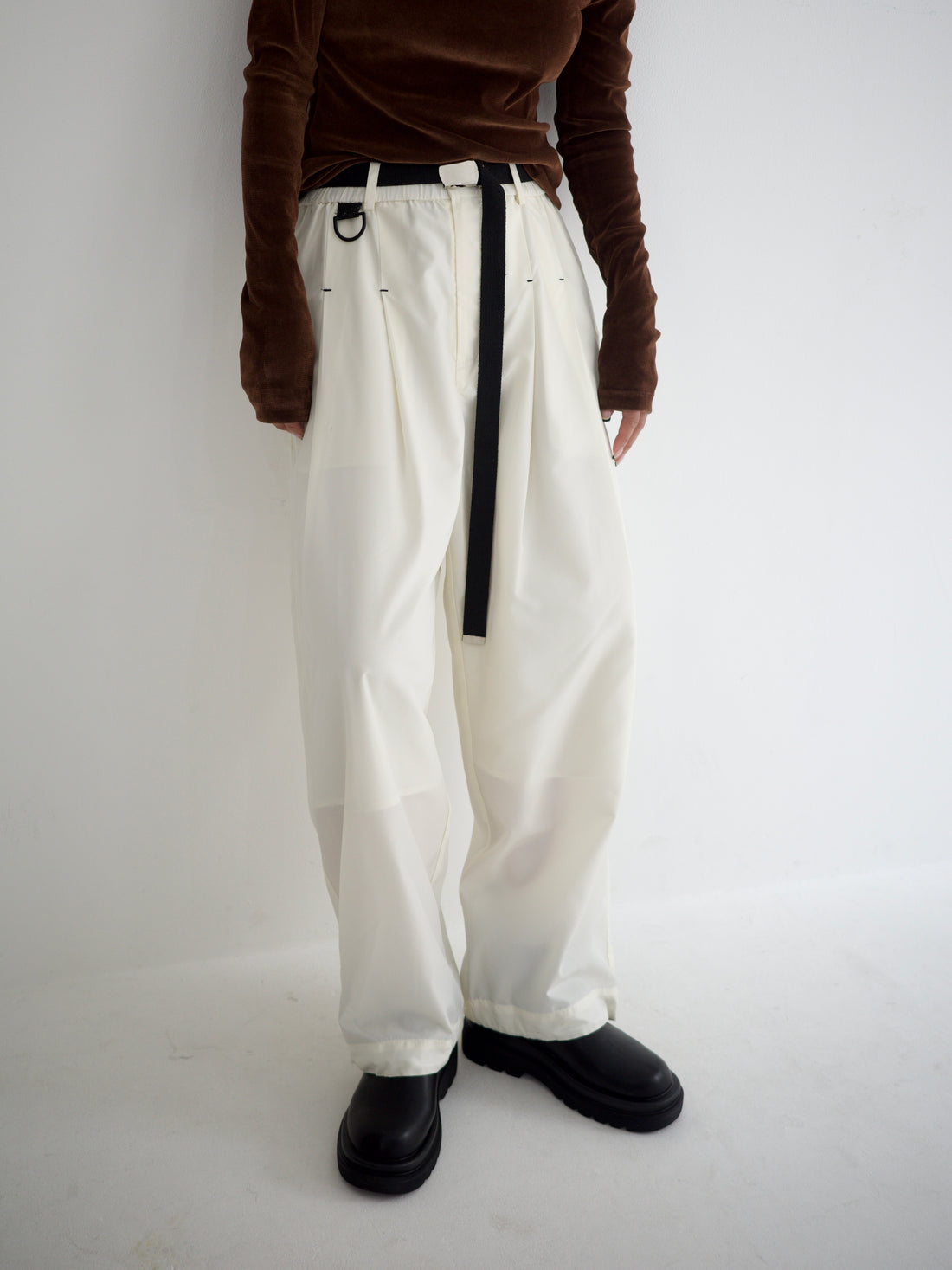 【PRE ORDER】Belted Design Tuck Pants (9月中旬〜9月下旬発送予定)